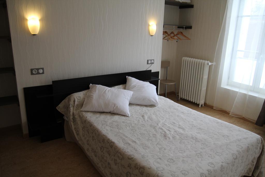 La Madeleine Hotel Saint-Benoit-sur-Loire Room photo
